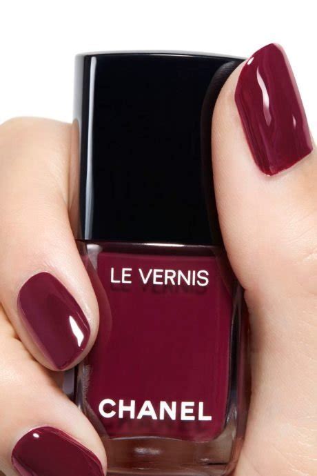 le vernis neglelak.